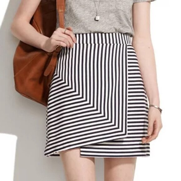 Whit Bamboo Asymmetric‎ Hem Skirt Striped Black Size Size 2 Mod Mini $298 USD - Picture 2 of 9